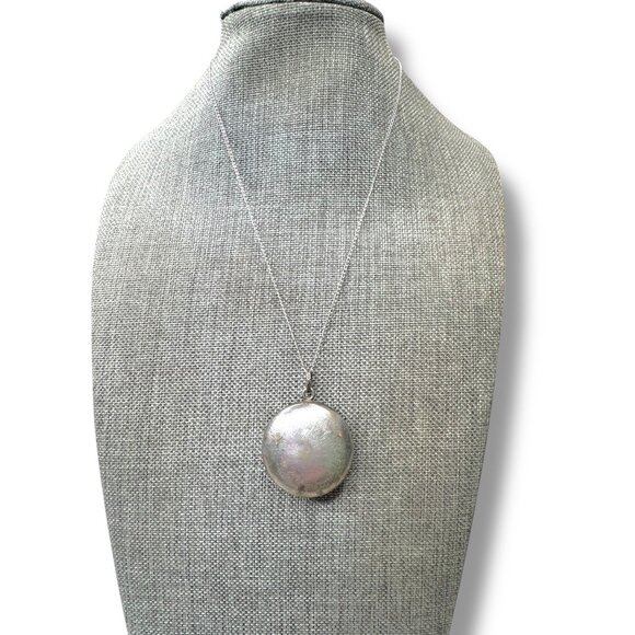 Antique Late 1800s Silver Religious Locket Pendant on Sterling Chain - Picture 4 of 13